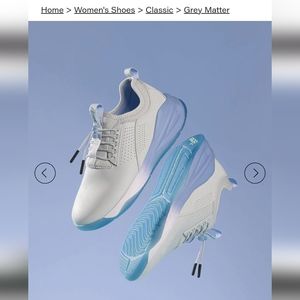 Clove blue nurse shoes